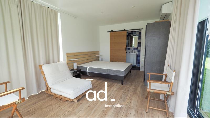 Maison contemporaine - 271 m² - 8 pièces