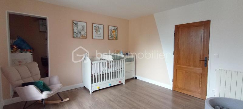 Maison - 247 m² - 8 pièces