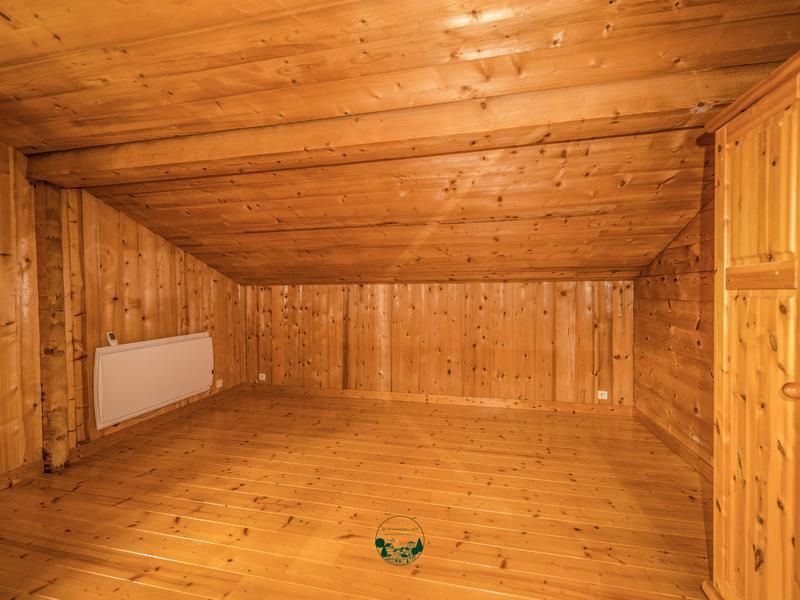 Maison - 220 m² - 6 pièces