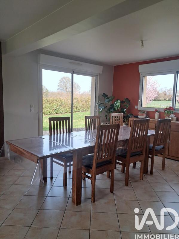 Maison - 163 m² - 8 pièces