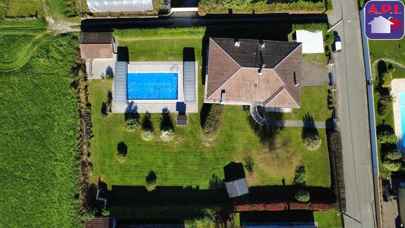 Maison - 249 m² - 7 pièces