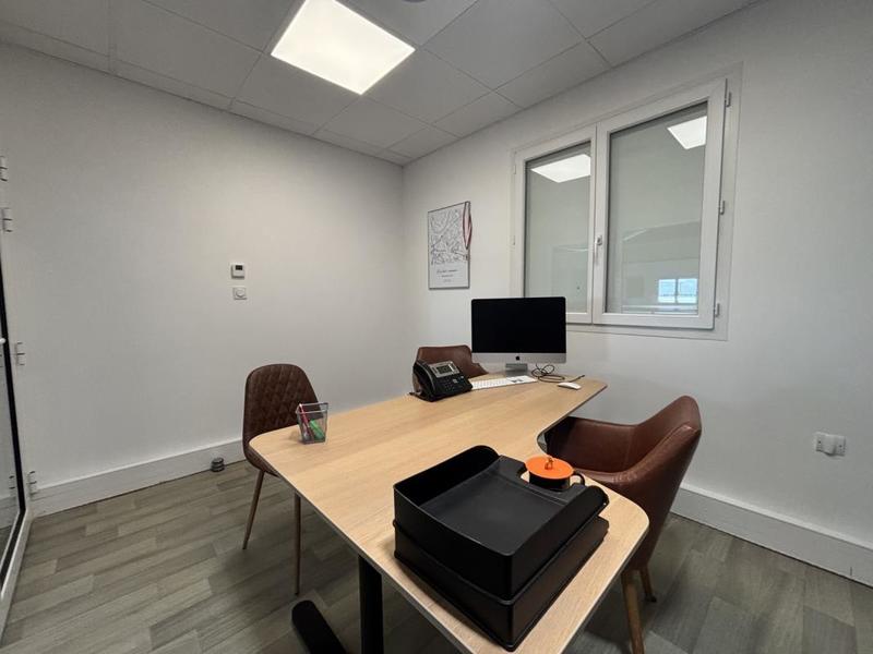 Bureau - 10 m² - 1 pièce