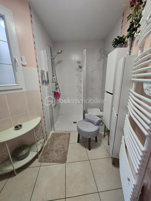 Pavillon - 217 m² - 7 pièces