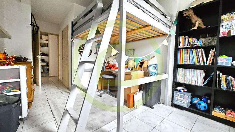 Appartement sur toit - 87 m² - 4 pièces