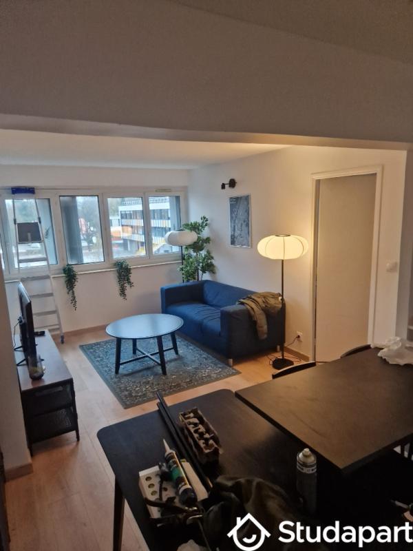 Chambre - 9 m² - 1 pièce