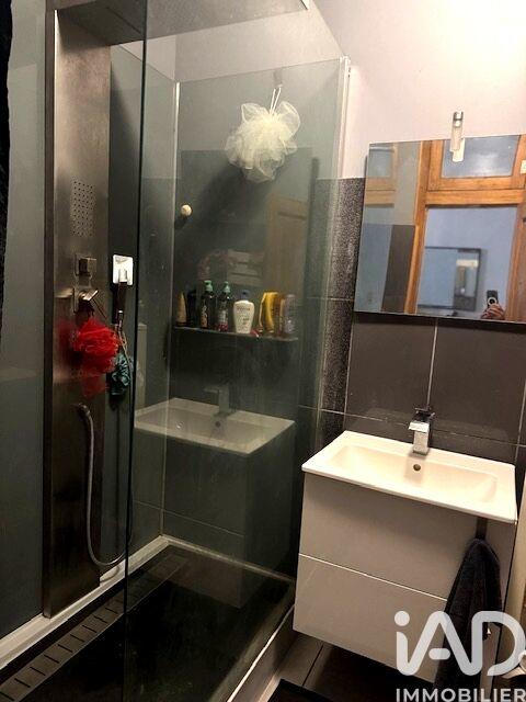 Appartement - 95 m² - 3 pièces