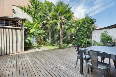 Maison - 154 m² - 9 pièces