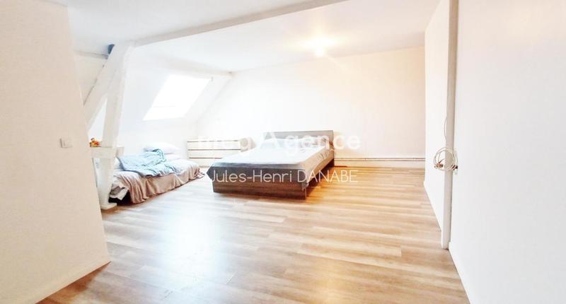 Maison - 180 m² - 7 pièces