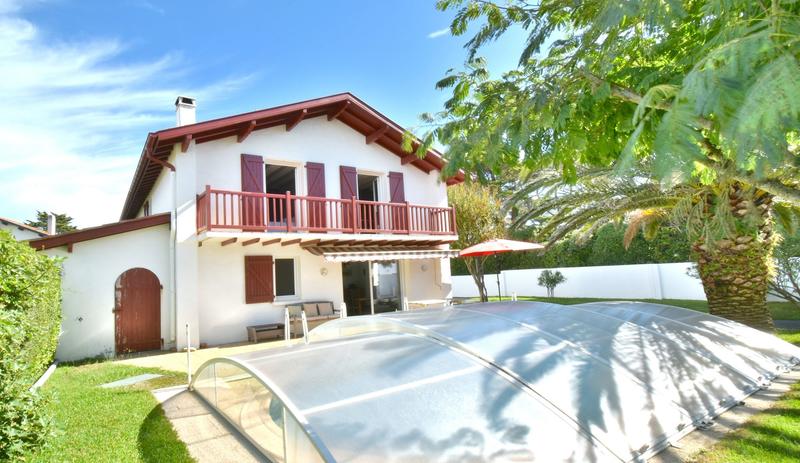 Villa - 202 m² - 7 pièces