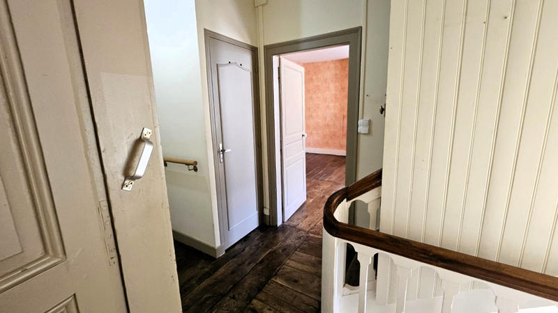 Maison - 164 m² - 8 pièces