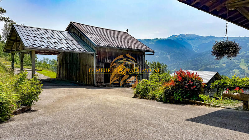 Maison - 400 m² - 10 pièces