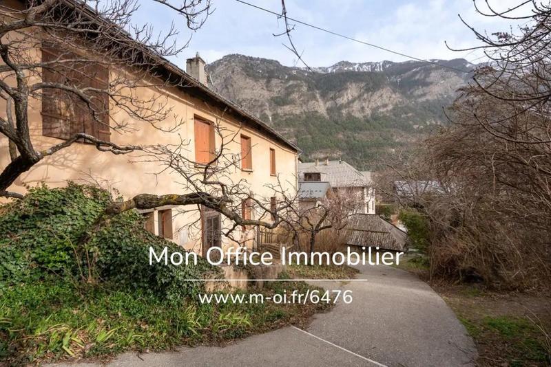 Maison - 600 m² - 22 pièces