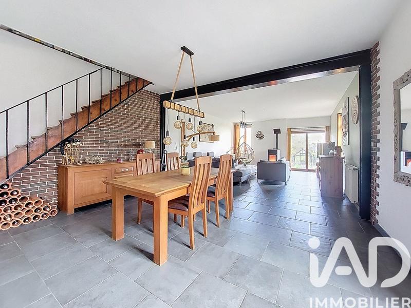 Maison - 219 m² - 8 pièces