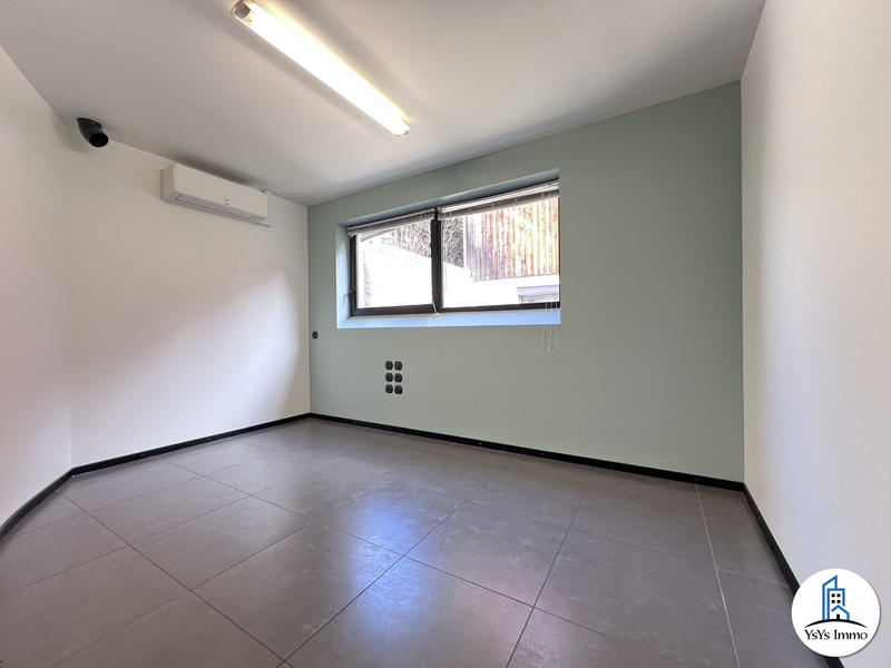 Bureau - 33 m²