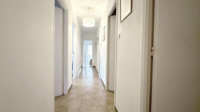 Maison - 107 m² - 6 pièces