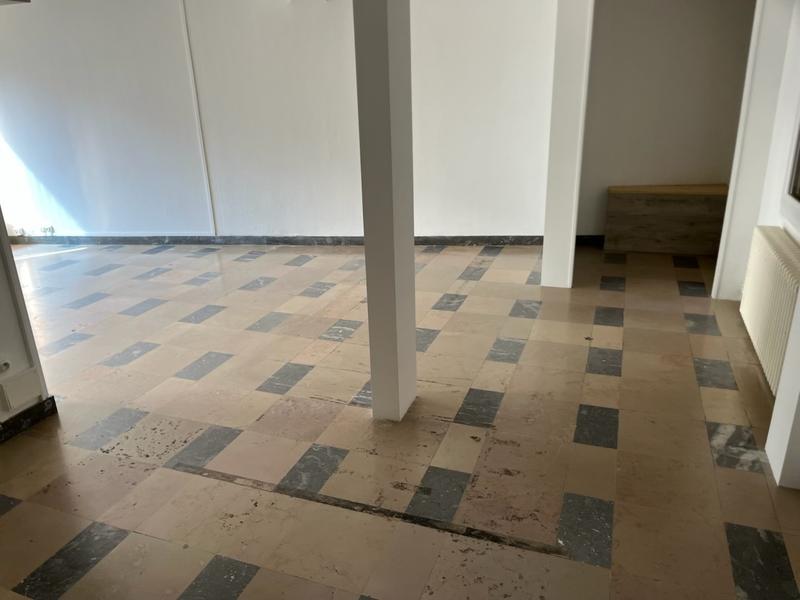 Local commercial - 89 m² - 3 pièces