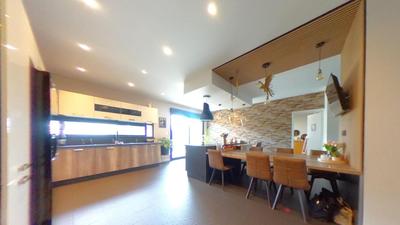 Maison - 170 m² - 4 pièces