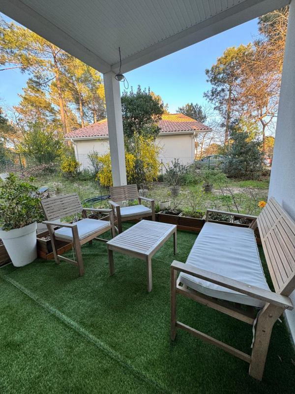 Maison - 238 m² - 7 pièces