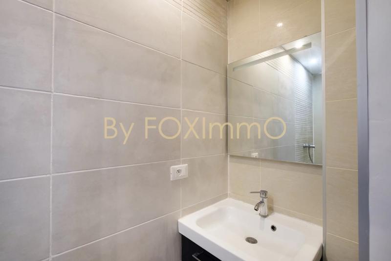 Maison - 230 m² - 8 pièces