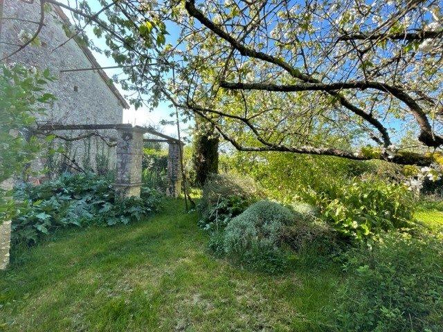 Maison ancienne - 105 m² - 4 pièces