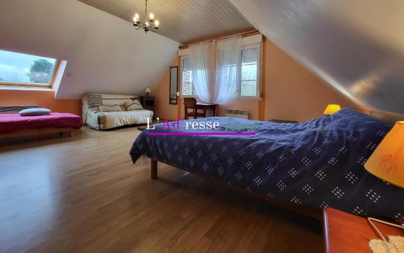 Maison - 300 m² - 21 pièces