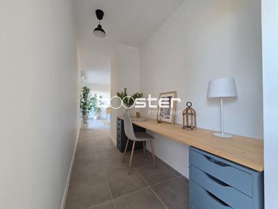 Appartement ancien - 92 m² - 4 pièces