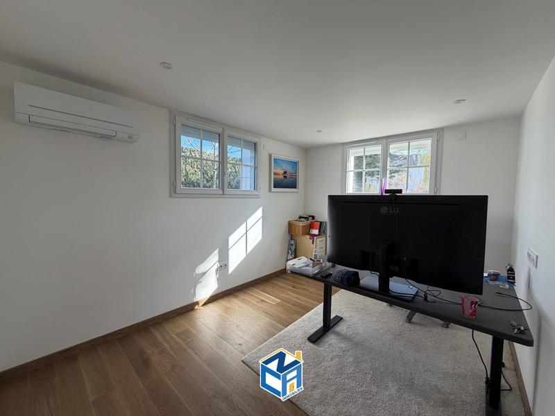 Maison - 157 m² - 7 pièces