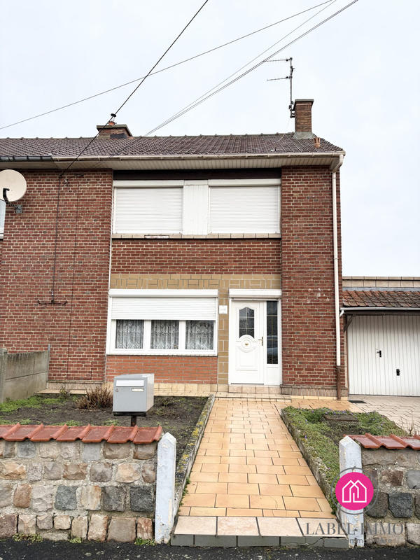 Maison - 82 m² - 5 pièces