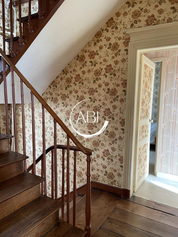 Maison ancienne - 167 m² - 9 pièces