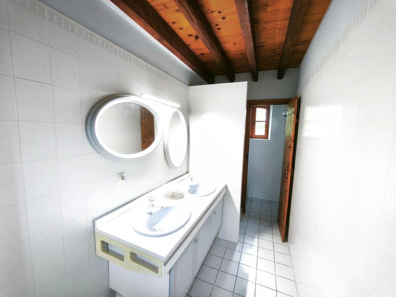 Corps de ferme - 388 m² - 9 pièces