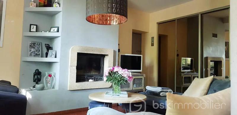 Maison - 200 m² - 8 pièces