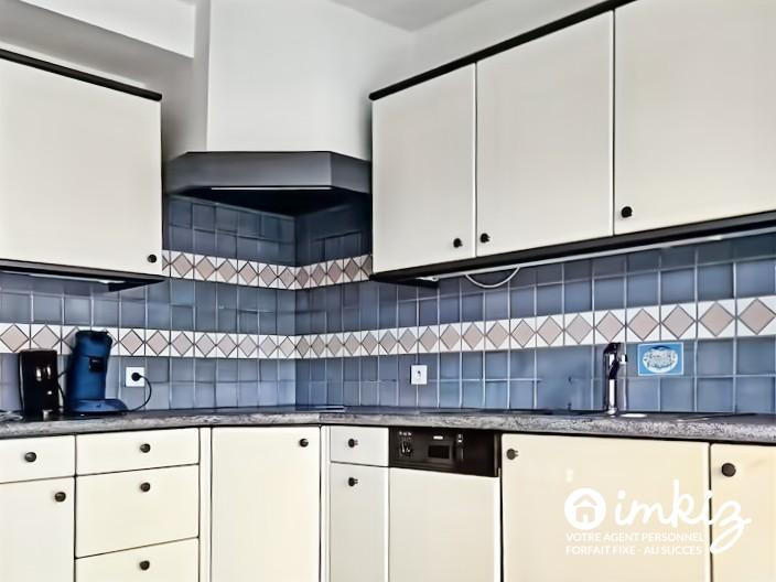 Maison - 250 m² - 9 pièces