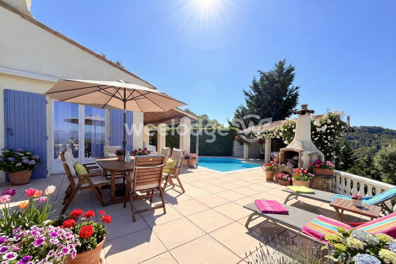 Maison - 168 m² - 7 pièces