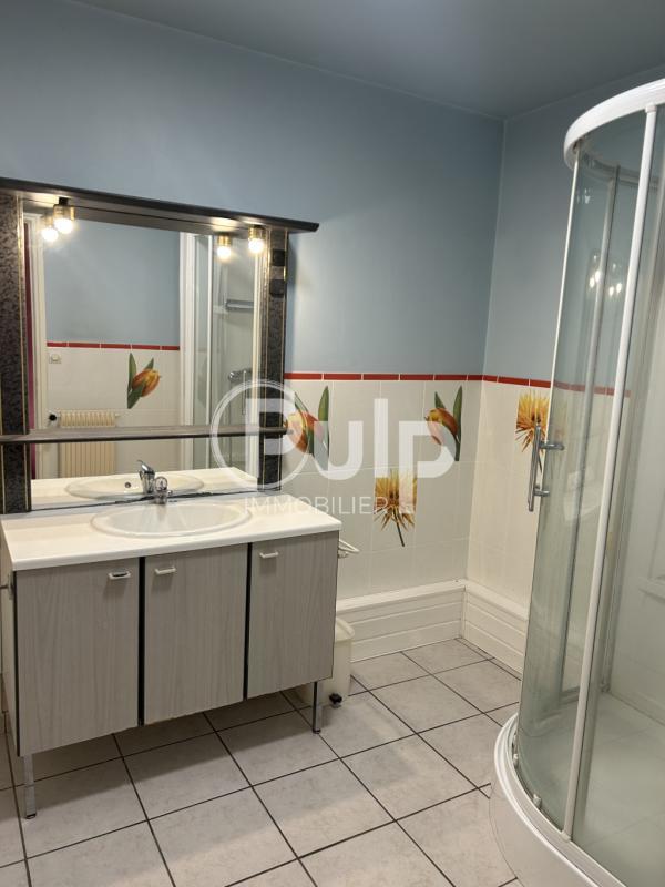 Appartement - 72 m² - 2 pièces