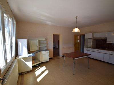 Maison - 229 m² - 9 pièces