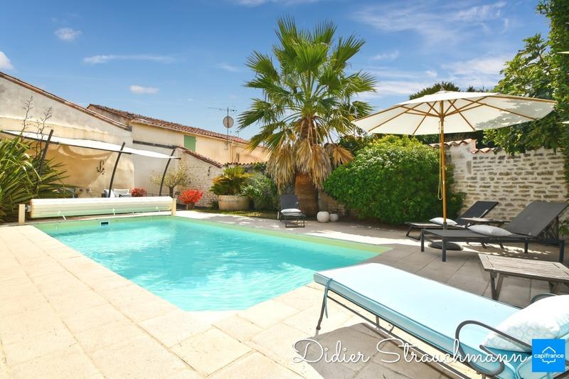 Maison - 322 m² - 8 pièces