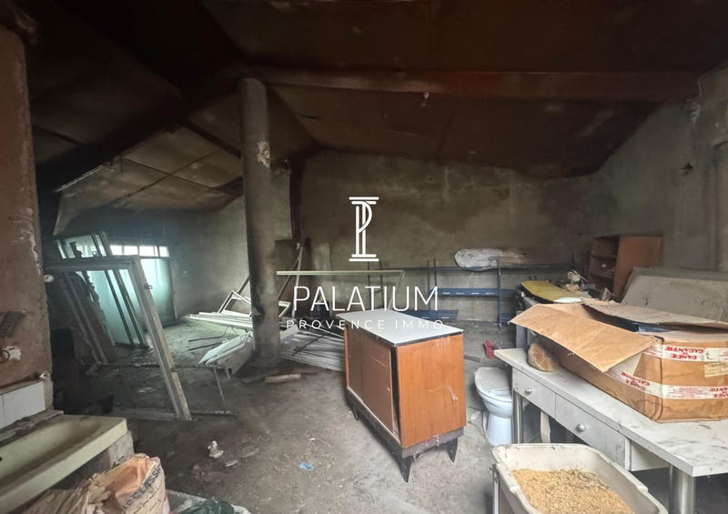 Maison traditionnelle - 90 m² - 4 pièces