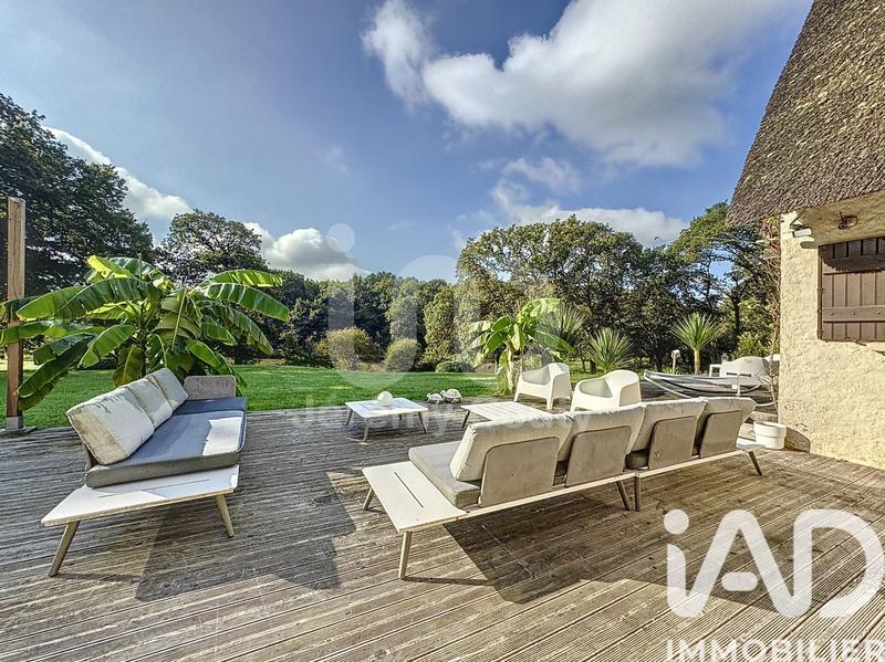 Maison - 259 m² - 10 pièces