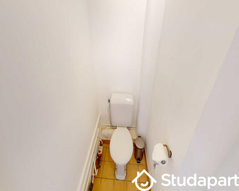 Chambre - 80 m² - 1 pièce