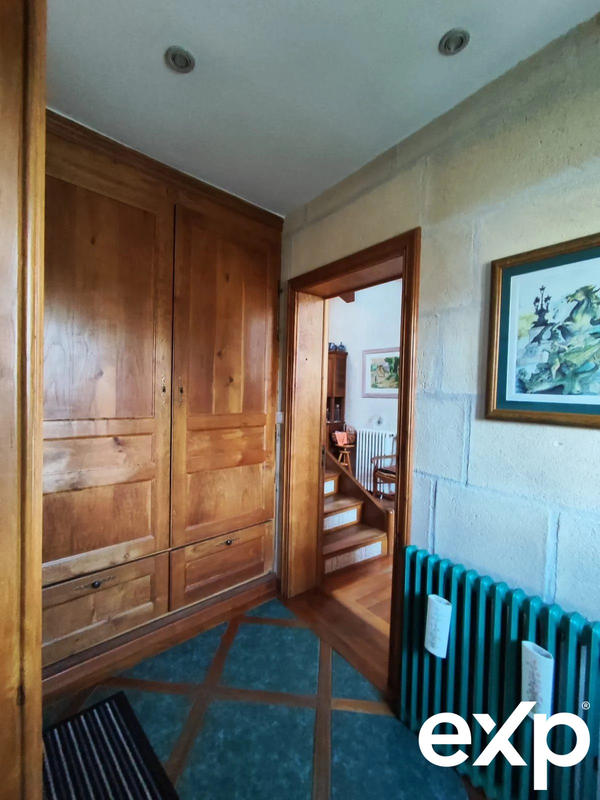 Maison - 248 m² - 6 pièces