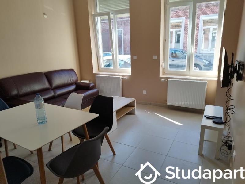 Chambre - 11 m² - 1 pièce