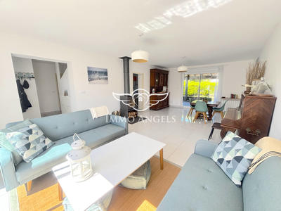 Maison traditionnelle - 107 m² - 4 pièces