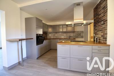 Maison - 166 m² - 8 pièces