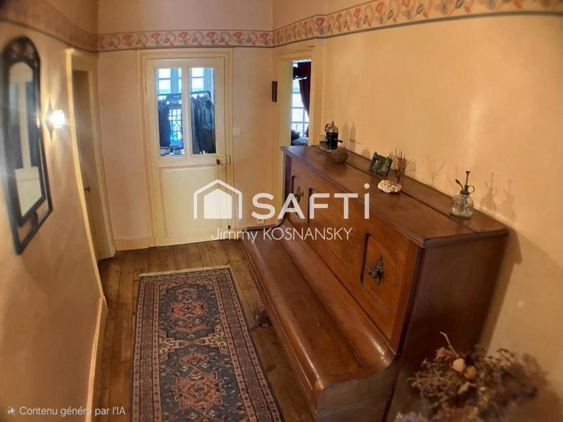 Maison - 247 m² - 7 pièces