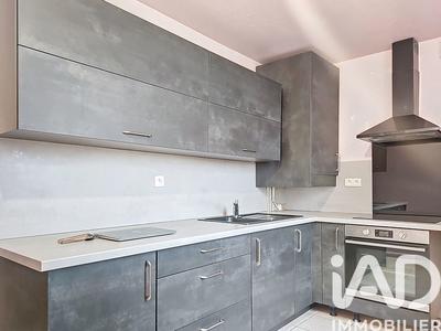 Appartement - 79 m² - 4 pièces