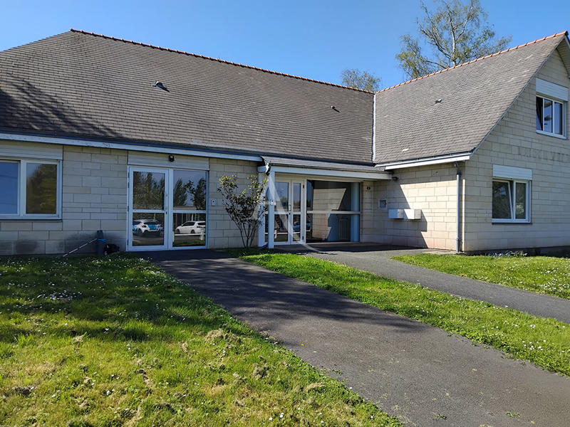 Bureau - 74 m² - 8 pièces