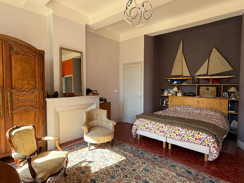 Maison de maîtres - 264 m² - 7 pièces