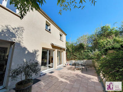 Maison - 121 m² - 6 pièces