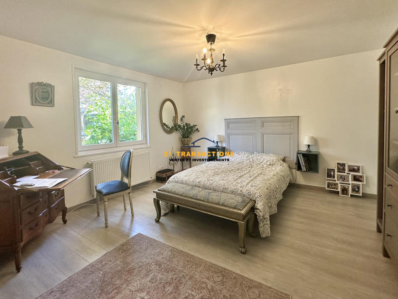 Maison - 170 m² - 10 pièces