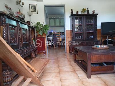 Maison de ville - 80 m² - 5 pièces